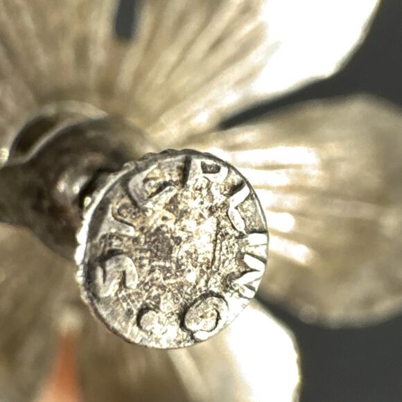 Vintage Blue Enamel Flower Sterling Silver Screw back Earrings - Picture 4 of 13